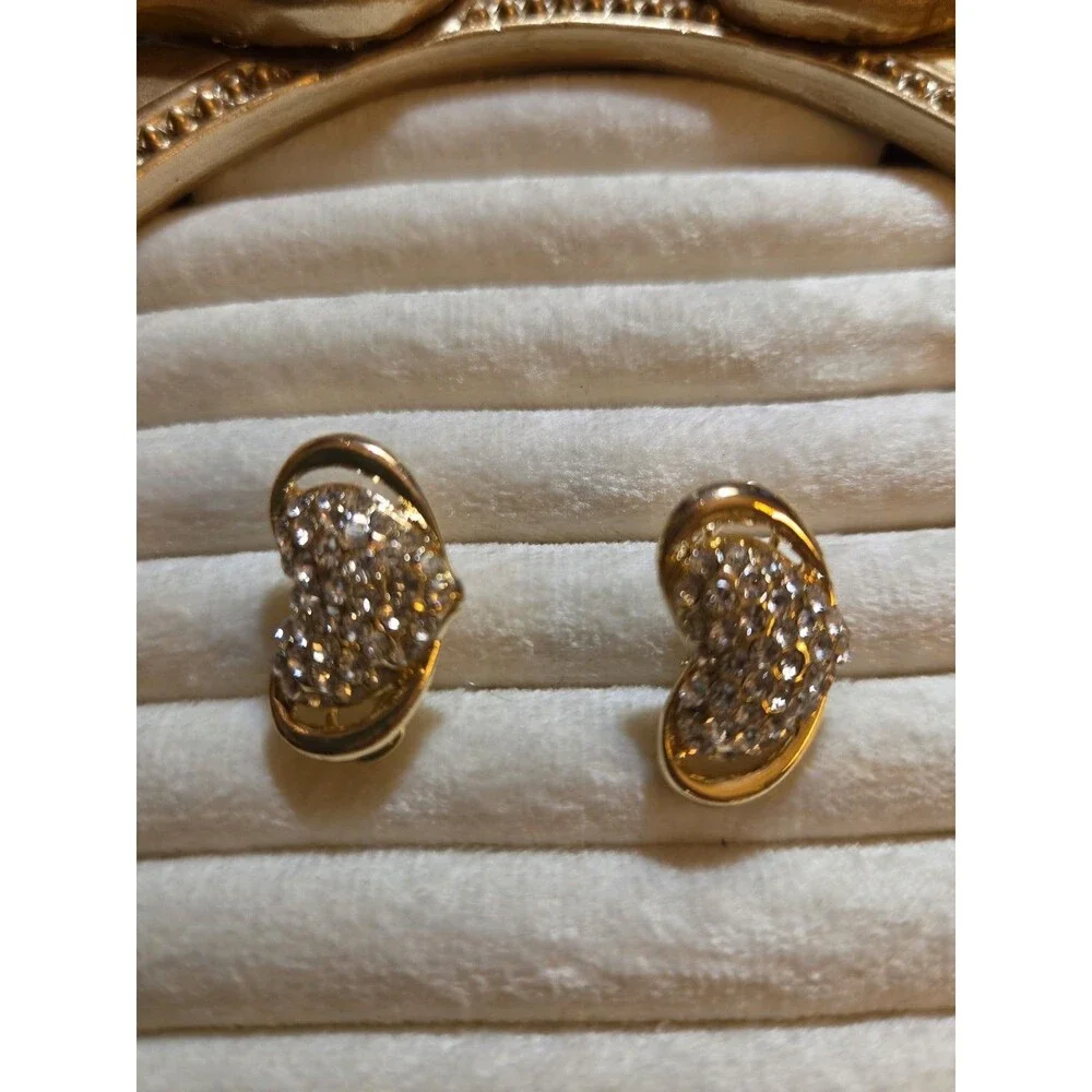 Xoxo Gold Plated Bracelet And Pierced Earring Sey